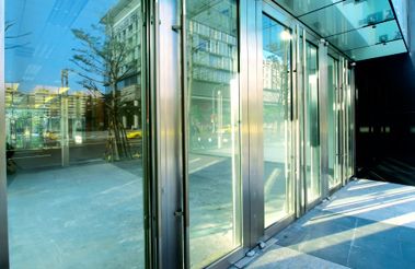 Linares Carpintería De Aluminio Y PVC puerta en aluminio y vidrio